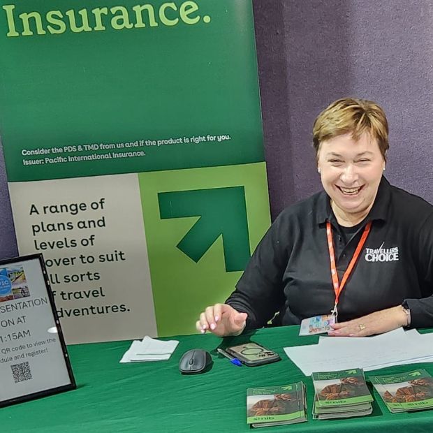 Caroline Sage from Panorama Cruise & Travel in Bathurst (NSW) helped man supplier booths